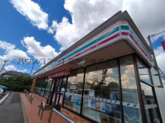【コンビニエンスストア】セブン-イレブン　八街榎戸駅前店まで1501ｍ