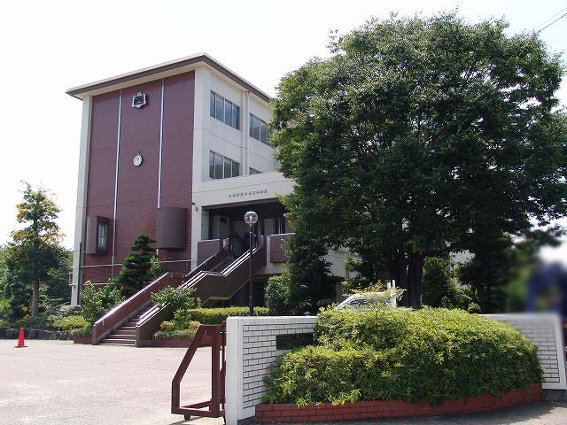 【中学校】小牧西中学校まで950ｍ