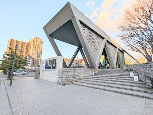 【美術館】東京都現代美術館まで233ｍ
