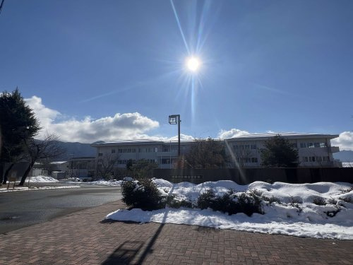 【中学校】中野市立南宮中学校まで528ｍ