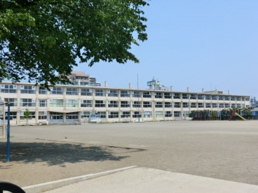 【小学校】宇都宮市立簗瀬小学校まで555ｍ