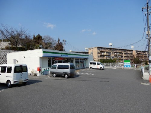 【コンビニエンスストア】ファミリーマート　廿日市阿品台店まで534ｍ