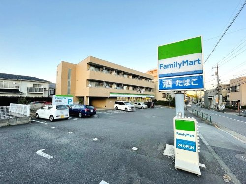 【コンビニエンスストア】ファミリーマート板橋徳丸七丁目店まで240ｍ