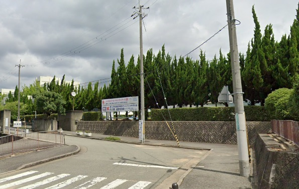 【高校】兵庫県立川西明峰高校まで1630ｍ