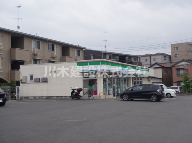 【コンビニエンスストア】ファミリーマート　熊野町店まで1550ｍ