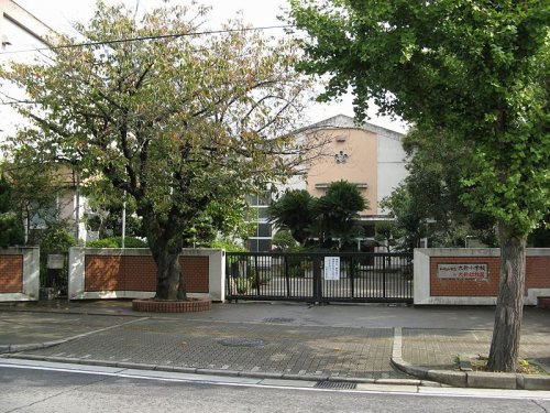 【小学校】大新小学校まで836ｍ