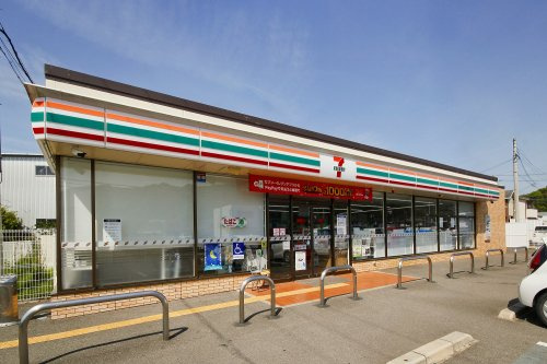 【コンビニエンスストア】セブンイレブン　海南井田店まで1236ｍ
