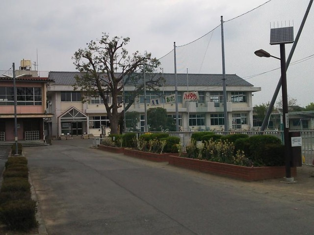 【小学校】熊谷市立秦小学校まで1653ｍ