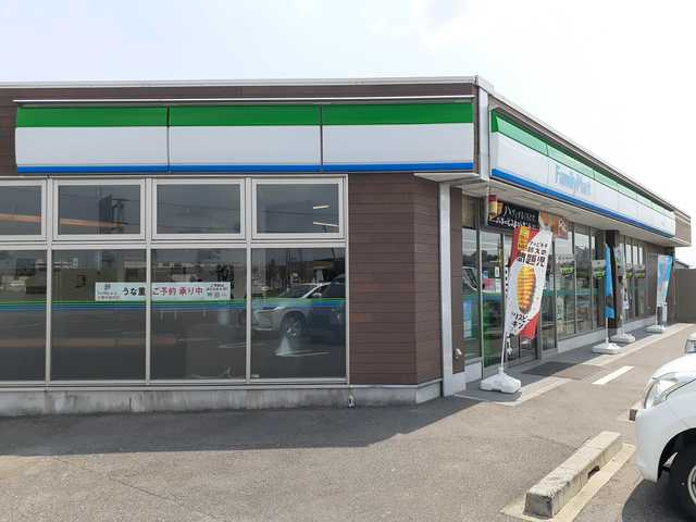 【コンビニエンスストア】ファミリーマートまで513ｍ