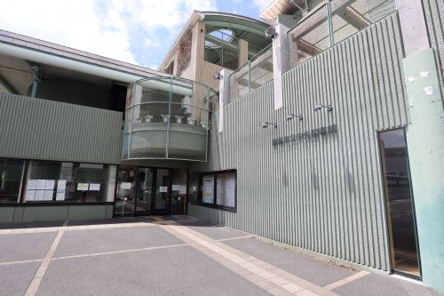 【図書館】君津市立中央図書館まで1221ｍ