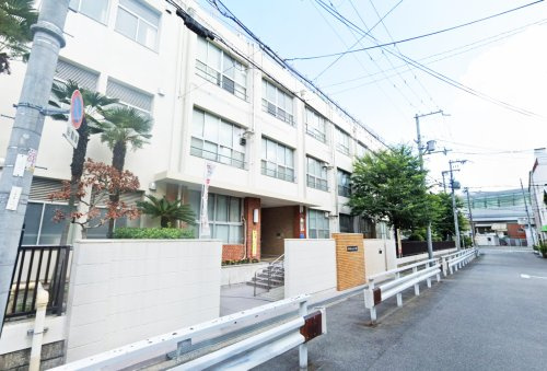 【小学校】大阪市立九条北小学校まで130ｍ
