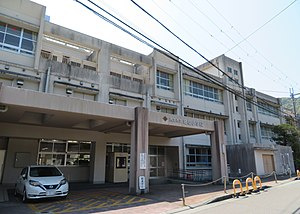 【小学校】西宮市立名塩小学校まで1929ｍ