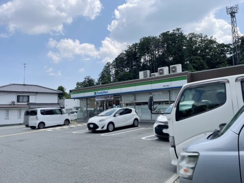 【コンビニエンスストア】ファミリーマート　西宮名塩店まで1489ｍ