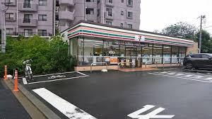 【コンビニエンスストア】セブンイレブン　さいたま南本町2丁目店まで749ｍ