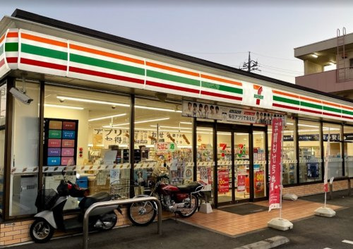 【コンビニエンスストア】セブンイレブン　八王子長沼東店まで729ｍ