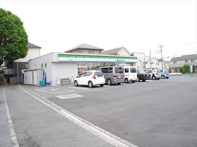 【コンビニエンスストア】ファミリーマート入間春日町店まで1310ｍ