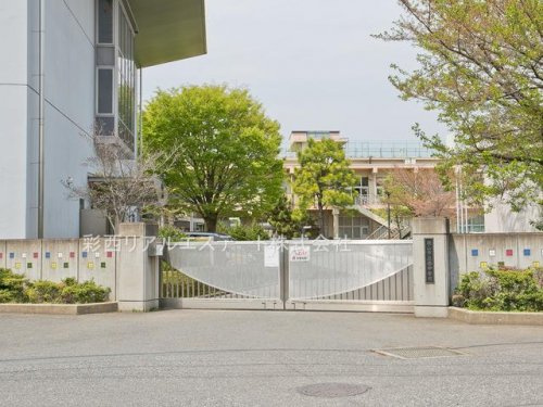 【中学校】西中学校まで1330ｍ