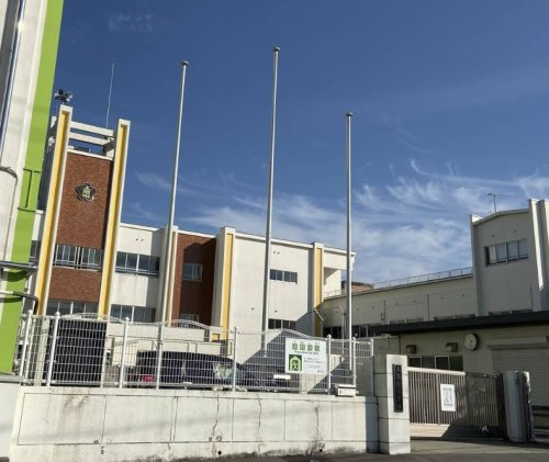 【小学校】岩出市立上岩出小学校まで1990ｍ