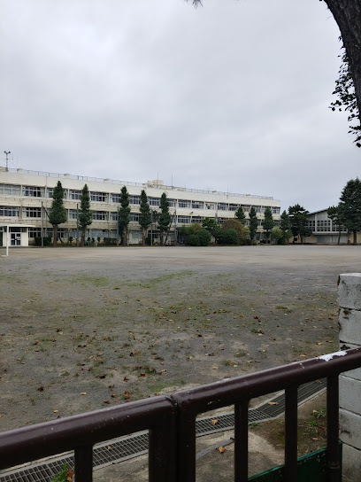 【中学校】西東京市立田無第三中学校まで588ｍ