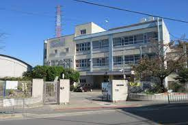 【小学校】門真市立四宮小学校まで268ｍ