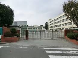 【小学校】横浜市立中沢小学校まで960ｍ