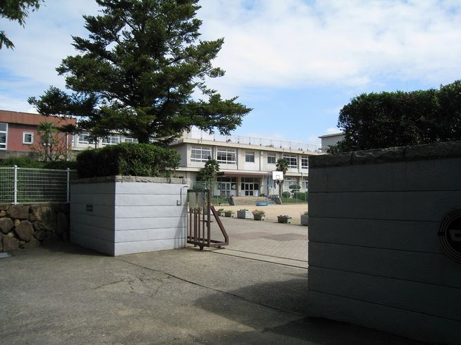 【中学校】琴陵中学校まで1158ｍ