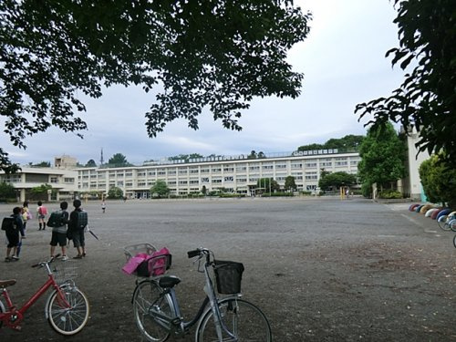 【小学校】青梅市立第三小学校まで800ｍ