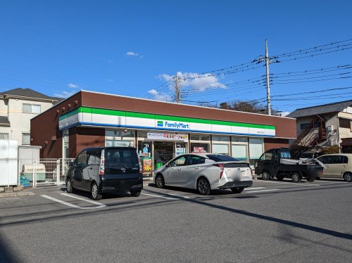 【コンビニエンスストア】ファミリーマート　宇都宮下戸祭店まで545ｍ