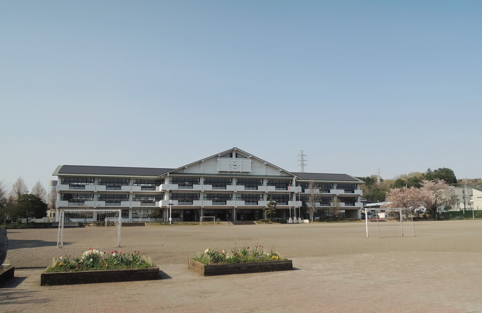 【小学校】宇都宮市立戸祭小学校まで378ｍ