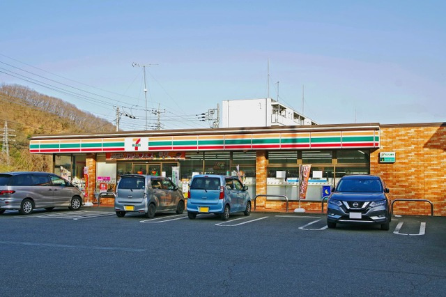【コンビニエンスストア】セブンイレブン群馬みどり北店まで632ｍ