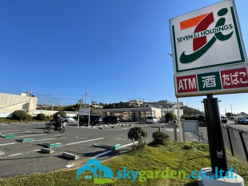 【コンビニエンスストア】セブンイレブン鎌倉七里ガ浜店まで1160ｍ