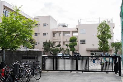 【小学校】調布市立杉森小学校まで448ｍ