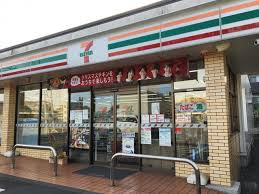 【コンビニエンスストア】セブンイレブン　横浜松見町3丁目店まで810ｍ