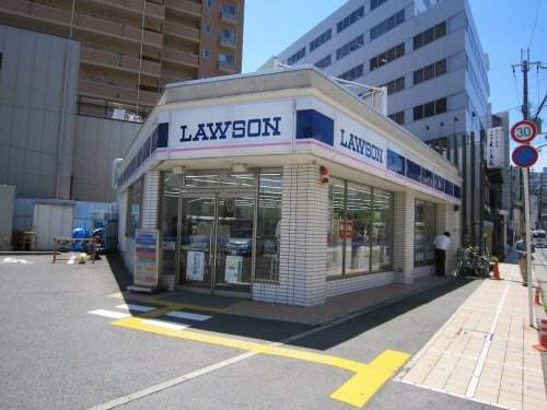 【コンビニエンスストア】ローソン大津中央二丁目店まで588ｍ