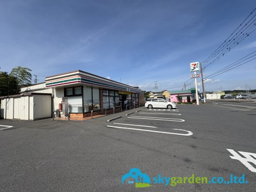 【コンビニエンスストア】セブンイレブン寒川岡田4丁目店まで660ｍ