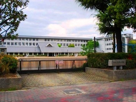 【小学校】伊丹市立伊丹小学校まで730ｍ