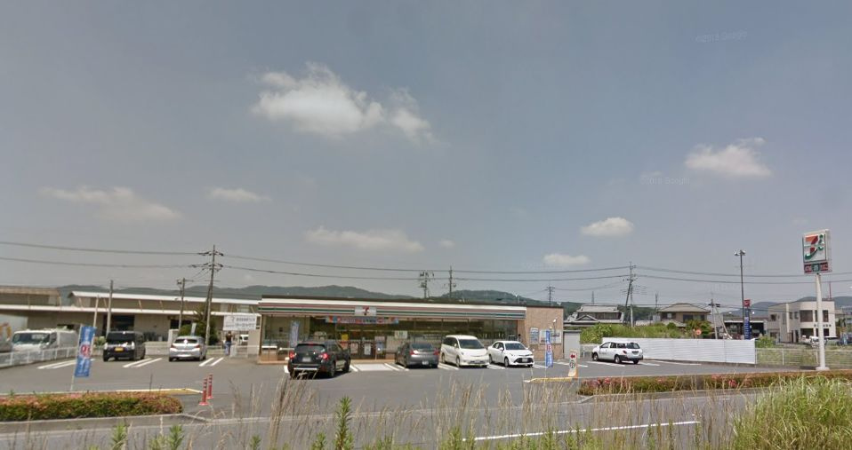 【コンビニエンスストア】セブンイレブン　桜川長方店(サイクルサポートステーション)まで330ｍ