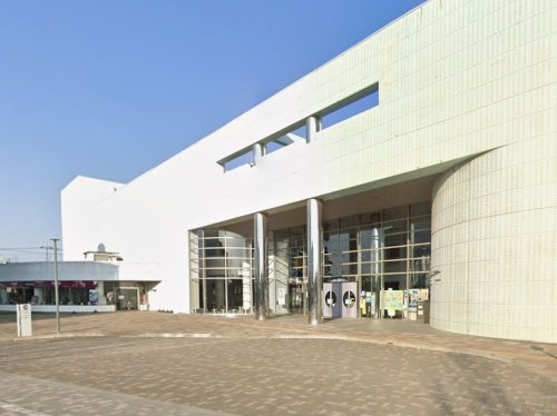 【図書館】北本市立中央図書館・文化センターまで1907ｍ