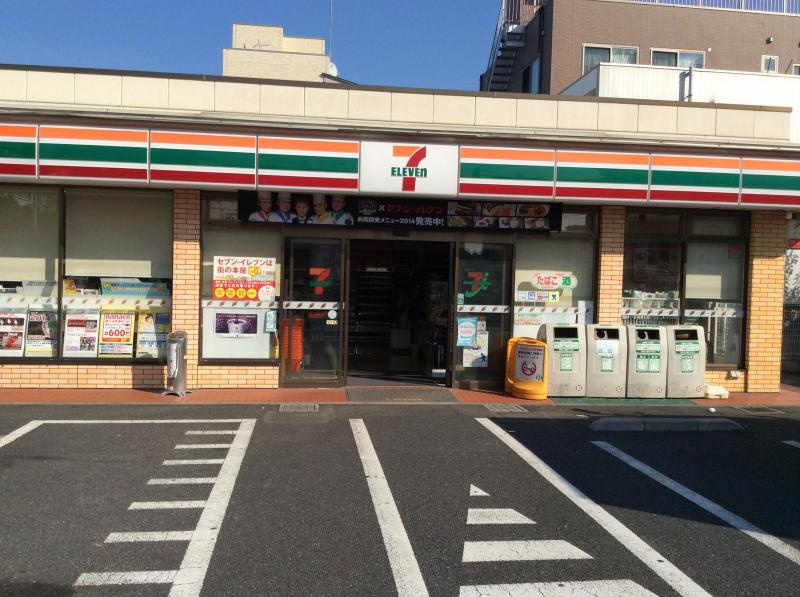 【コンビニエンスストア】セブンイレブン　足立伊興2丁目店まで161ｍ