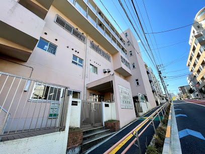 【保育園】文京区立　久堅保育園まで368ｍ