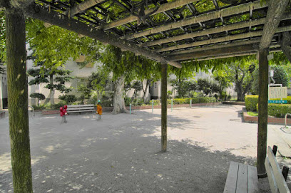 【公園】世田谷区立桜二丁目広場まで395ｍ