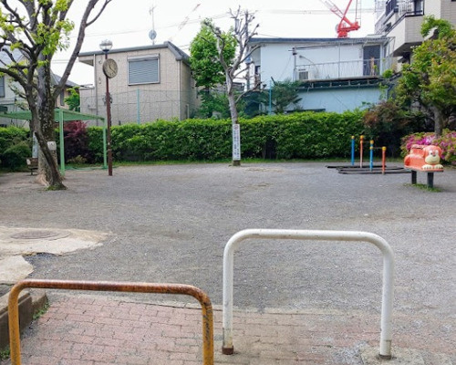 【公園】下六児童遊園まで380ｍ