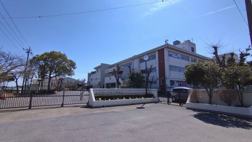 【中学校】春日部市立飯沼中学校まで900ｍ