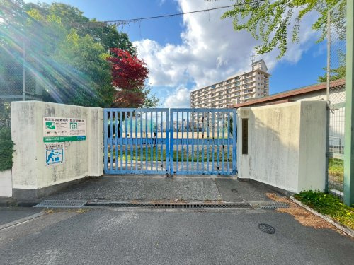 【小学校】尼崎市立浦風小学校まで462ｍ