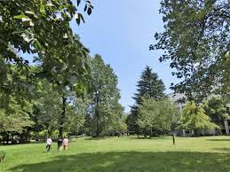 【公園】都立戸山公園大久保地区まで591ｍ