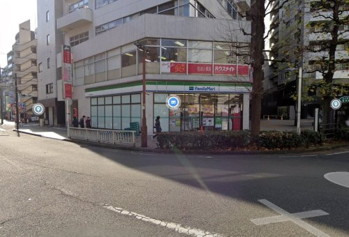 【コンビニエンスストア】ファミリーマート相模大野南口店まで635ｍ