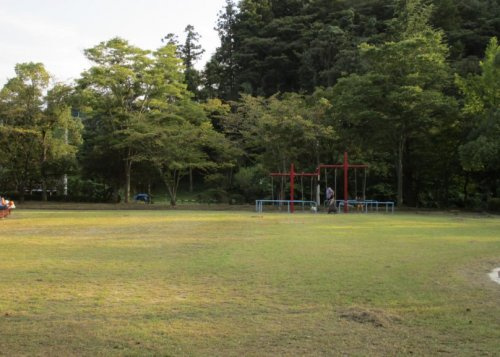 【公園】みどりが丘中央公園まで961ｍ
