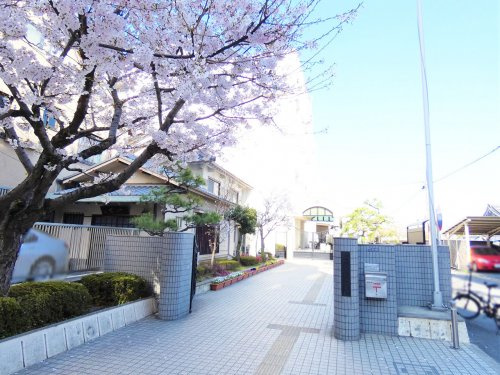 【小学校】大阪市立大江小学校まで310ｍ