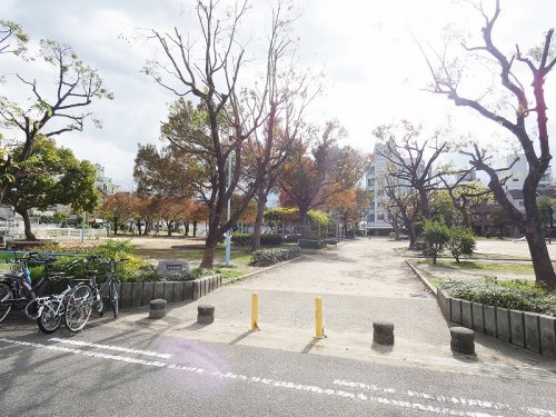【公園】玉出西公園まで602ｍ