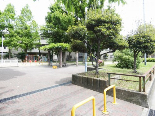 【公園】南津守公園まで402ｍ